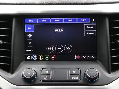 Used 2022 GMC Acadia SLT w/ LPO, Floor Liner Package FWD image 28