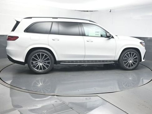 Used 2026 Mercedes-Benz GLS 450 4MATIC image 8
