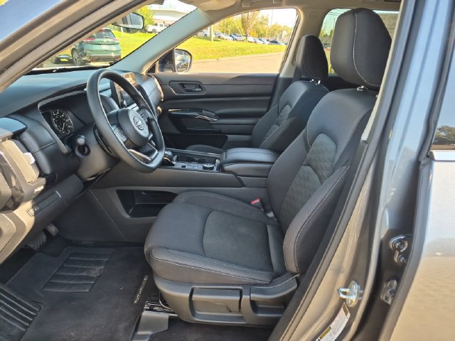 Certified 2024 Nissan Pathfinder S AWD/4WD image 15