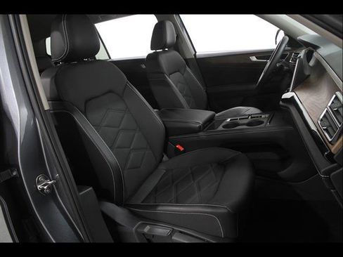 Certified 2024 Volkswagen Atlas SE AWD/4WD image 16