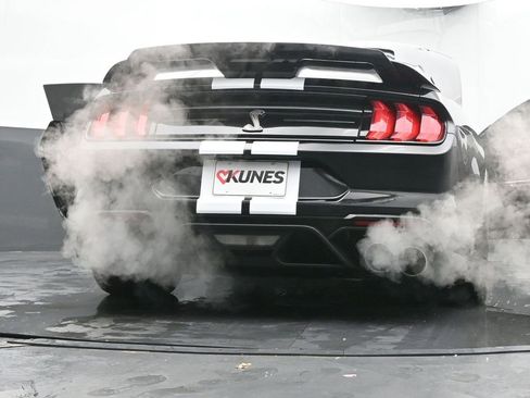 Used 2020 Ford Mustang Shelby GT500 w/ Technology Package image 75