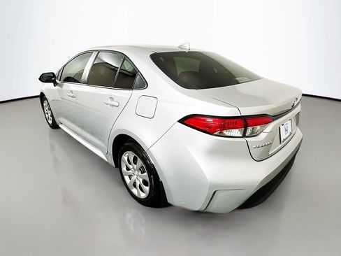 Used 2026 Toyota Corolla LE FWD image 7