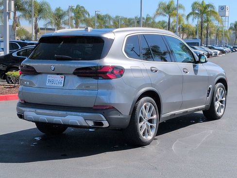 Certified 2024 BMW X5 sDrive40i w/ Premium Package RWD image 10