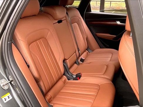 Used 2022 Audi Q5 2.0T Premium Plus image 18