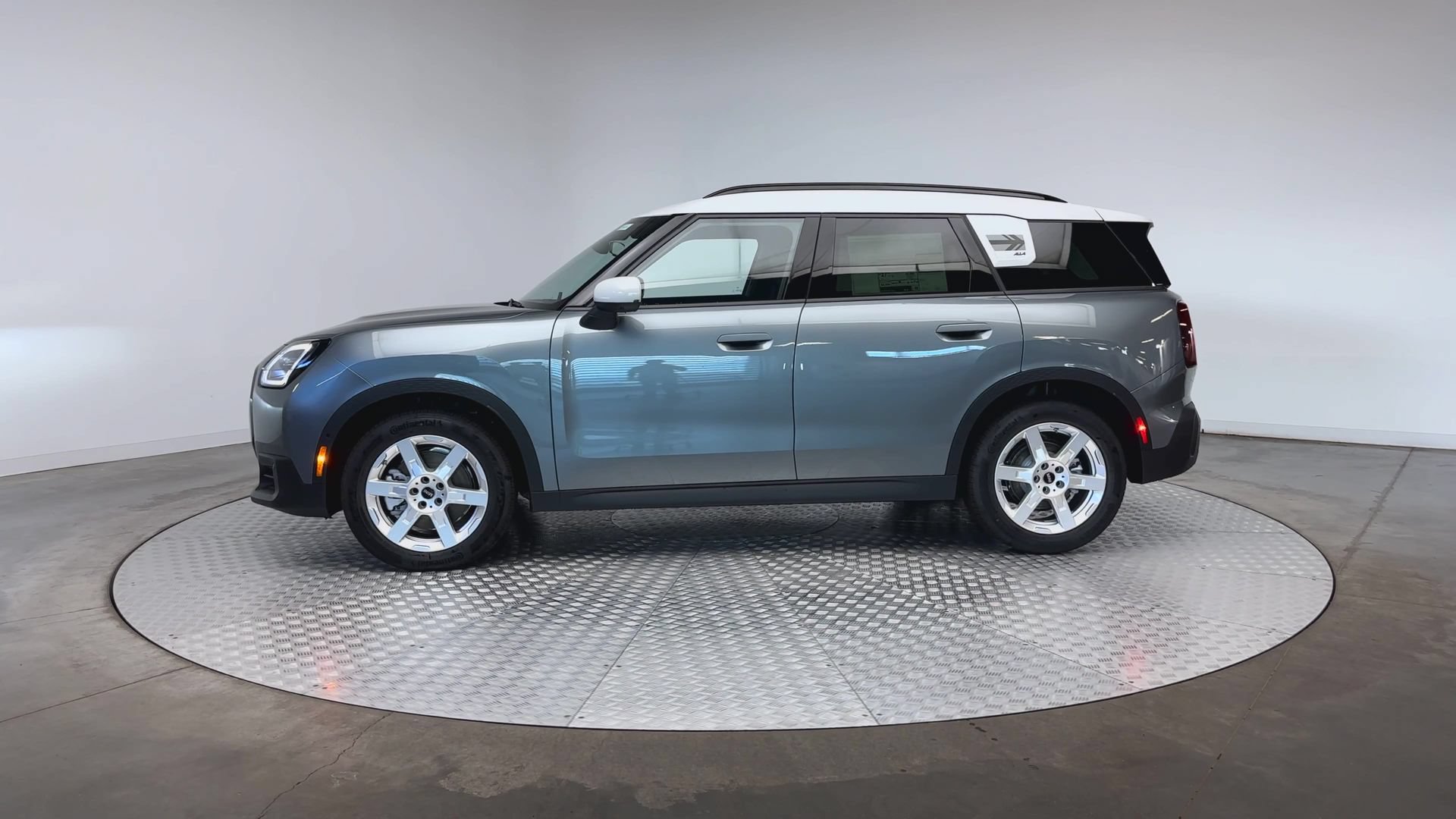 Certified 2027 MINI Cooper Countryman S AWD/4WD image 5