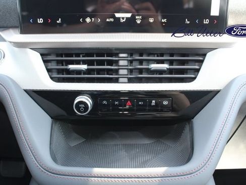 New 2026 Ford Explorer Active AWD/4WD image 13