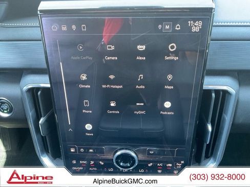Used 2024 GMC Acadia Elevation AWD/4WD image 17