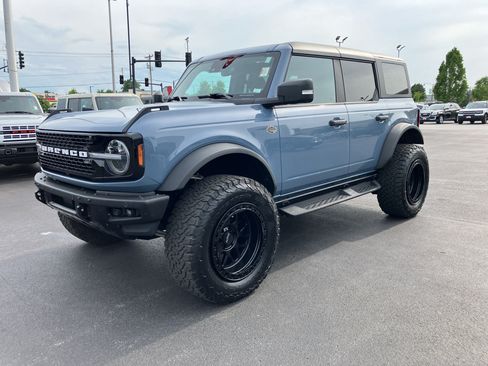 Used 2023 Ford Bronco Wildtrak AWD/4WD image 2