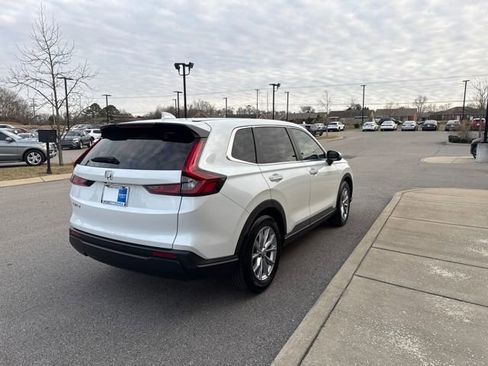 Used 2023 Honda CR-V EX-L image 4