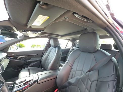 Used 2025 BMW 530i image 14