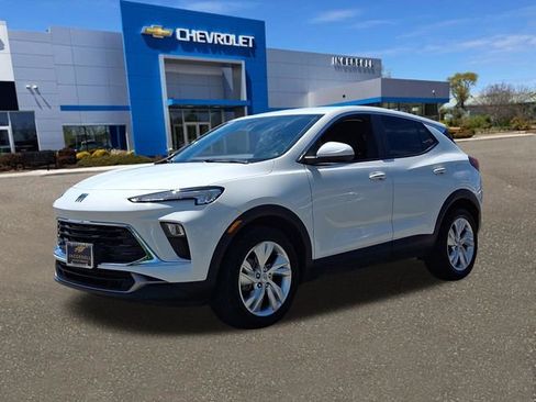 Used 2024 Buick Encore GX Preferred FWD image 33