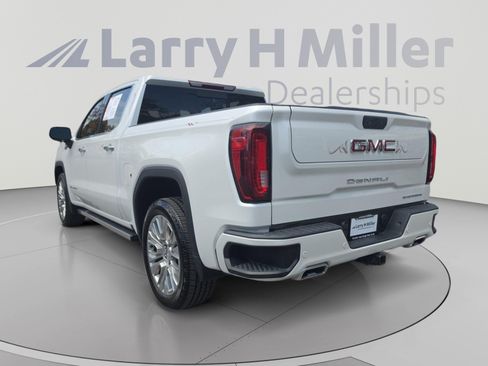 Used 2022 GMC Sierra 1500 Denali w/ Denali Premium Package AWD/4WD image 3