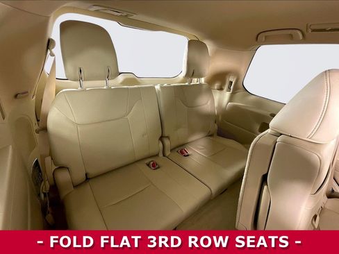 Used 2021 Lexus LX 570 4WD w/ Luxury Package image 27