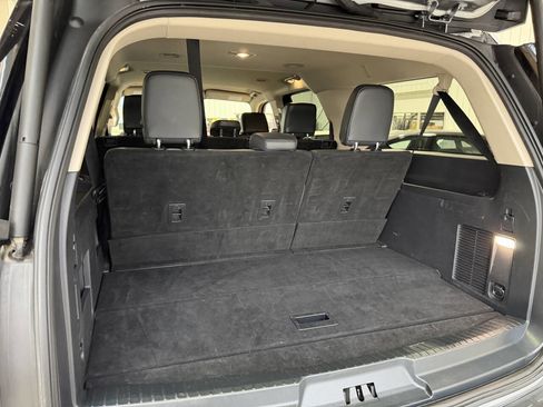 Used 2024 Ford Expedition Max XLT image 36