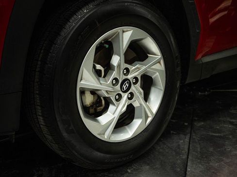 Used 2022 Hyundai Tucson SEL AWD/4WD image 3