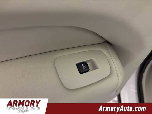 Used 2024 Volvo XC60 B5 Plus image 28