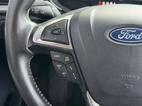 Used 2020 Ford Fusion SE w/ Equipment Group 151A FWD image 34