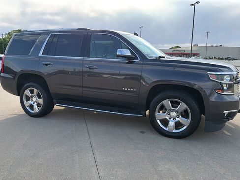 Used 2018 Chevrolet Tahoe Premier AWD/4WD image 27