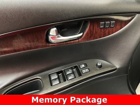 Used 2017 INFINITI QX50 Base w/ Premium Plus Package image 11