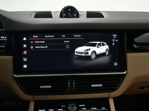 Used 2022 Porsche Cayenne Platinum Edition AWD/4WD image 23