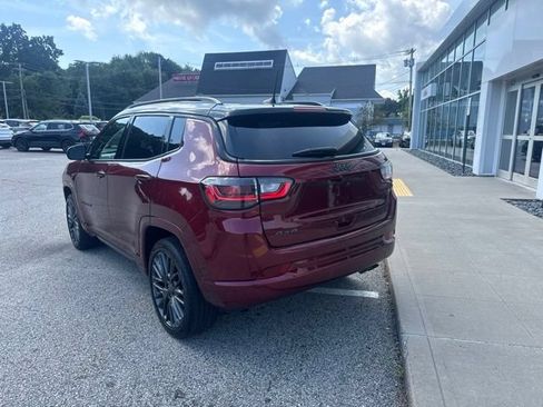 Used 2022 Jeep Compass High Altitude AWD/4WD image 3