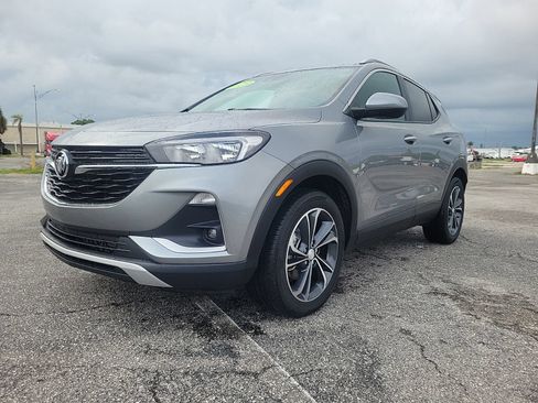 Used 2023 Buick Encore GX Select FWD image 2