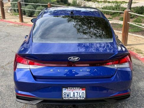 Used 2021 Hyundai Elantra SEL image 16