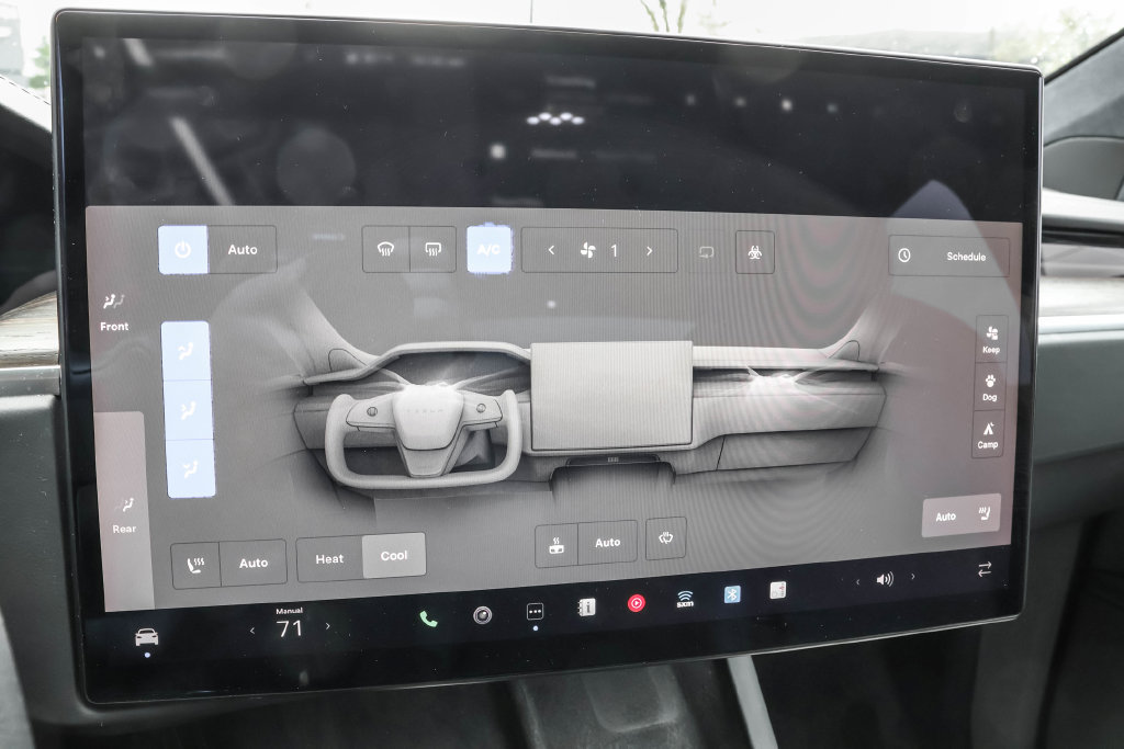 Used 2023 Tesla Model X AWD/4WD image 22