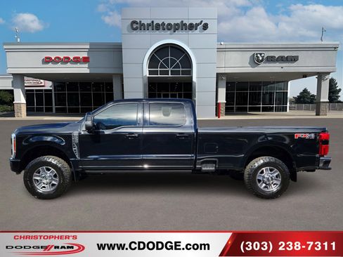 Used 2023 Ford F350 Lariat w/ FX4 Off-Road Package image 6