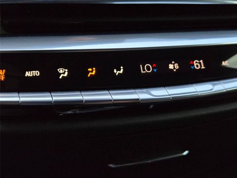 Used 2024 Cadillac Lyriq Sport RWD image 22