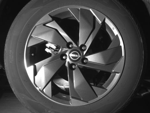 Used 2025 Nissan Rogue SV image 15