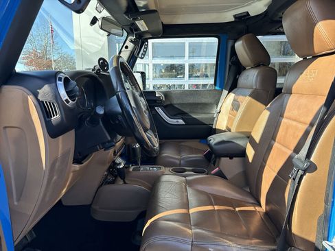 Used 2012 Jeep Wrangler Unlimited Sahara w/ Trailer Tow Group image 10