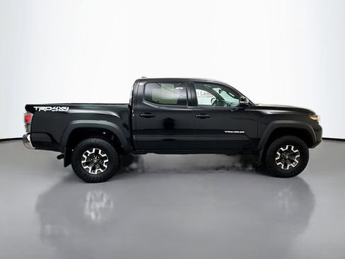 Used 2023 Toyota Tacoma TRD Off-Road image 8