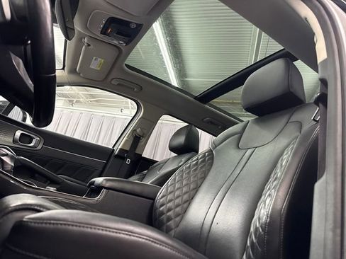 Certified 2022 Kia Sorento SX FWD image 29