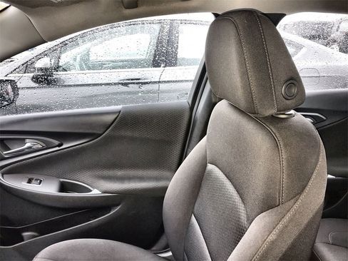 Used 2024 Chevrolet Malibu LS image 22