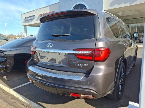 Used 2022 INFINITI QX80 Sensory w/ Cargo Package image 4