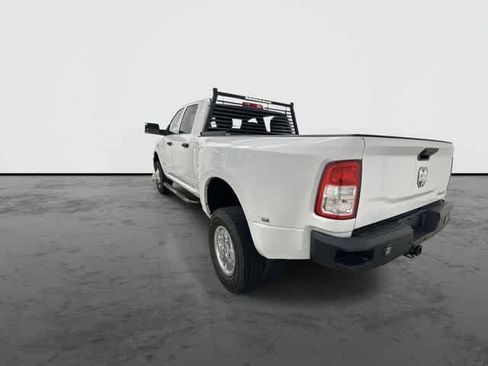 Used 2022 RAM 3500 Tradesman w/ Chrome Appearance Group AWD/4WD image 2