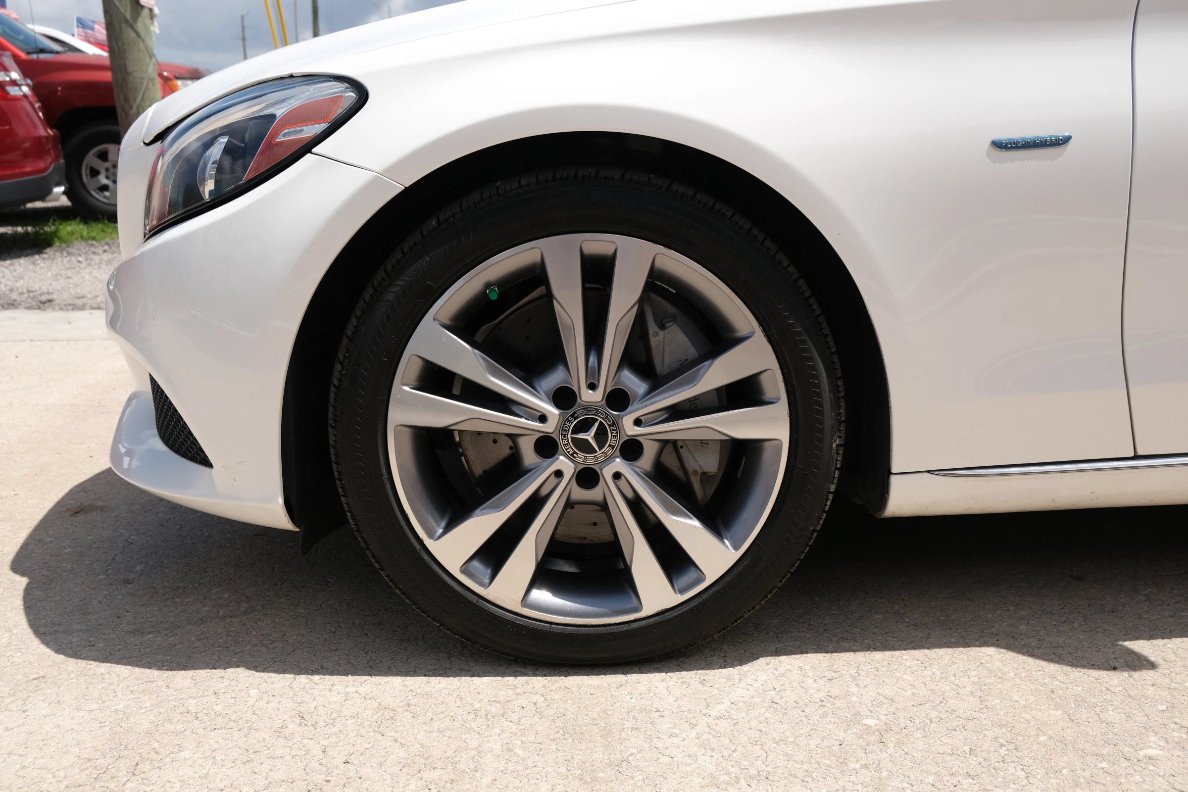 Used 2018 Mercedes-Benz C 350e Sedan image 17