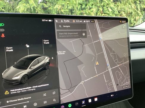 Used 2025 Tesla Model 3 Long Range image 3