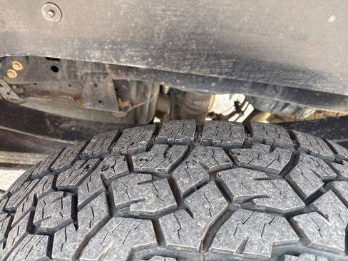 Used 2018 Ford F350 Platinum w/ Platinum Ultimate Package AWD/4WD image 31