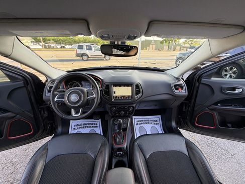 Used 2018 Jeep Compass Trailhawk w/ Navigation Group image 19