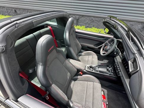 Certified 2026 Porsche 911 Targa 4 GTS AWD/4WD image 12