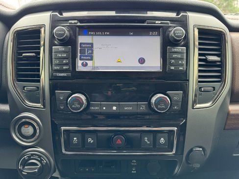 Used 2016 Nissan Titan Platinum Reserve image 21