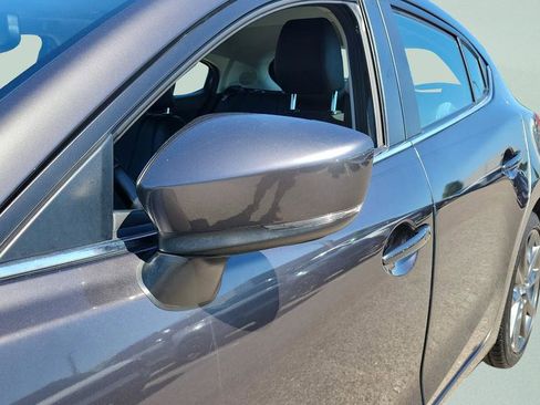 Used 2018 MAZDA MAZDA3 Grand Touring w/ Premium Equipment Package FWD image 26