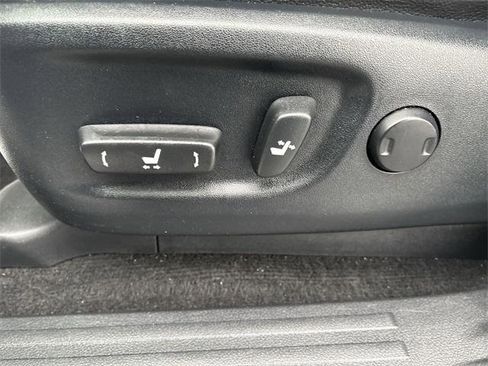 Certified 2019 Toyota 4Runner Limited image 15