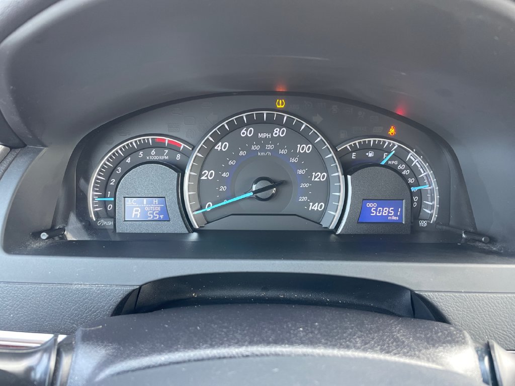 Used 2013 Toyota Camry XLE FWD image 31