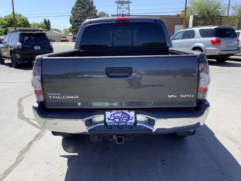 Used 2014 Toyota Tacoma 4x4 Double Cab w/ SR5 Package image 14