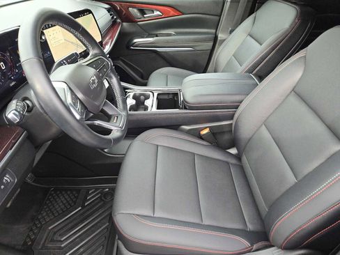 Certified 2025 Chevrolet Traverse Z71 w/ Driver Confidence Package image 13