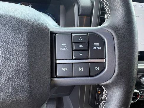 Used 2025 Ford F150 Lariat AWD/4WD image 23