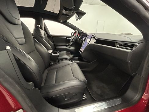 Used 2017 Tesla Model S 75D image 39